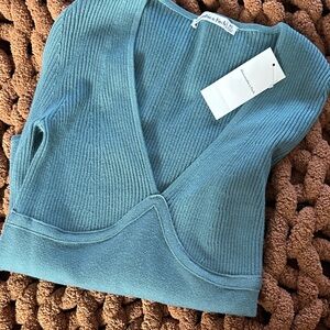 Abercrombie Long sleeve Ribbed V-Neck Sweater bodysuit - XS